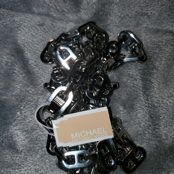 NWT Michael Kors Equestrian Luxury Link Long Neckl - Picture 8 of 8
